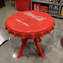 ガレージ店舗　コカコーラテーブルの画像