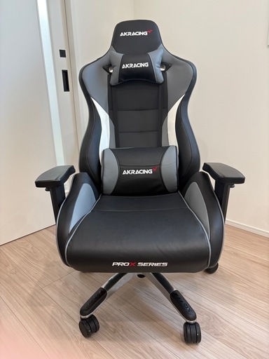 AKRACING PRO X V2ゲーミングチェア