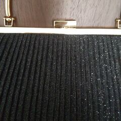 黒 ラメパーティーバッグの画像
