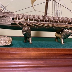古代ギリシャ軍艦　ガレー船　三段櫂船 模型　置物　オブジェ　金色塗装　超美品　手渡し　の画像