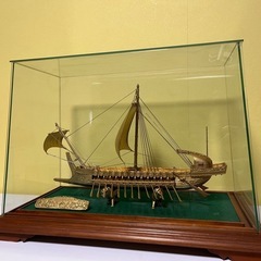 古代ギリシャ軍艦　ガレー船　三段櫂船 模型　置物　オブジェ　金色塗装　超美品　手渡し　の画像