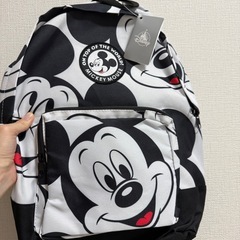 新品未使用　ミッキー　リュックサック　ディズニーストアの画像