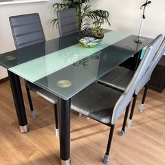 ダイニングテーブルセットの画像