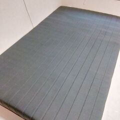 ほぼ新品　セミダブルベッドの画像