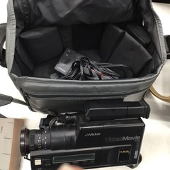 ジャンク品　8ミリカメラ　三台の画像