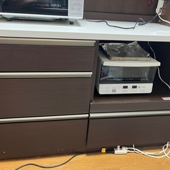 食器棚の画像