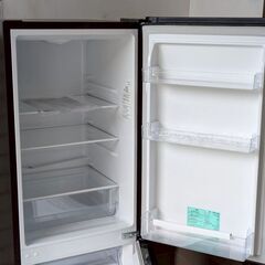 2023年製☆美品☆夏の激熱セール 冷凍冷蔵庫 消毒清掃済☆ 175L 2人暮らしでもOK 綺麗な中古家電【2万円のお買い物で送料無料※熊本限定・離島不可です】HR-D1701Bの画像