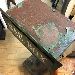 ヴィンテージ調ポストの画像