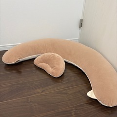 エールべべ　マタニティ抱き枕の画像