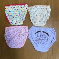 子供肌着　130 未使用品の画像