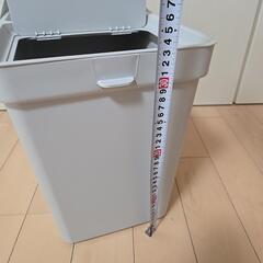 IKEA ゴミ箱 収納の画像
