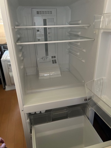 2019年製 パナソニック製のノンフロン冷凍冷蔵庫「NR-B14BW-W形」