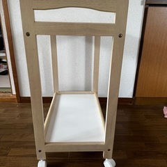 キャスターつき収納棚　2段の画像