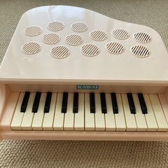 カワイ　ミニピアノ