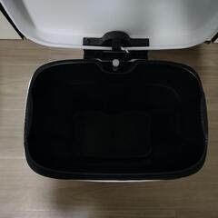 【決定】ペダル式ゴミ箱の画像