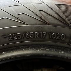 【走行短め】TOYO Winter TRANPATH TX 225/65R17 17インチ スタッドレス 4本 21年製 40アルファード 40ヴェルファイア レクサスLM (KTO442)の画像