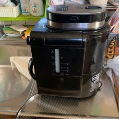 全自動コーヒーメイカーの画像
