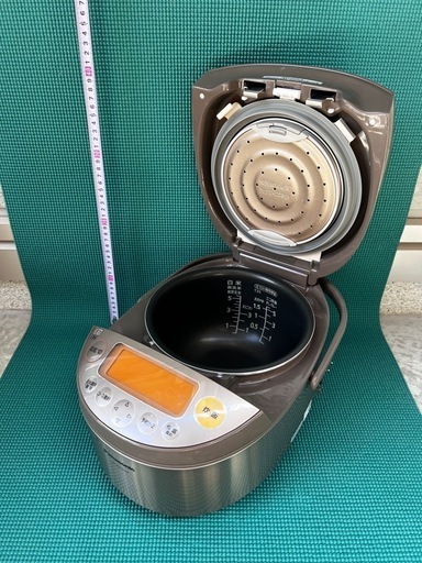 【未使用】炊飯器　5.5号炊　Panasonic