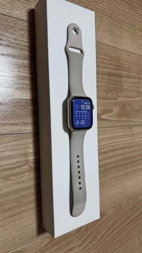 Apple Watch SE第2世代GPSモデル　アルミニウム44mm 本体