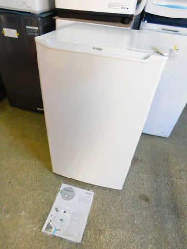 冷凍庫 60L ホワイト 前開き式 直冷式 幅 50cm 新生活 MAXZEN