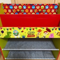 トイストーリー 本棚