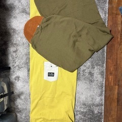 サーフボード入れと小物