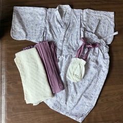 【中古品】apres les cours あわいろ花柄浴衣（ラベンダー）110
の画像