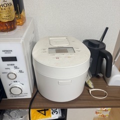 電子レンジ、炊飯器、冷蔵庫、洗濯機セットの画像