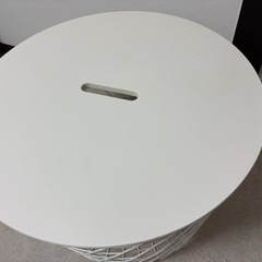 IKEAテーブルの画像