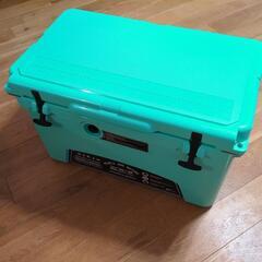 42.5L  クーラーボックスの画像