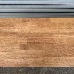 木製ベンチの画像