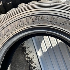 MTタイヤ　 ダンロップ　195R16　２０１９年制　７～８部山の画像