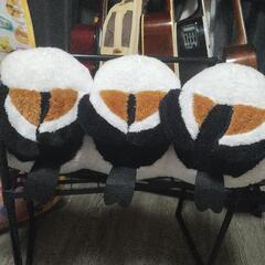シマエナガ寄り添いぬいぐるみ花の画像