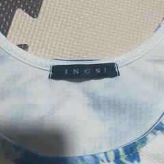 美品　INGNI　薔薇Tシャツの画像