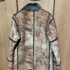 フェイク毛皮のジャンバーの画像