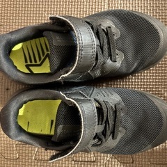 キッズ17センチ
NIKEスニーカーの画像