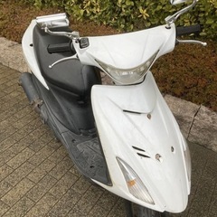 スズキアドレス V125S 白 実働の画像