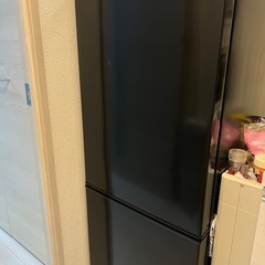 【受け渡し者決定】冷蔵庫140L　の画像