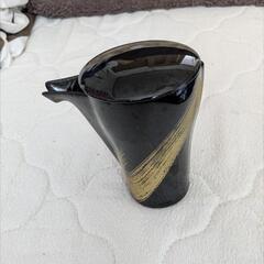 📙☕有田焼のトックリ🍶    📙☕盃サカヅキ2個付き     📙☕電子レンジ対応だから日本酒を入れてレンジでチンの快適さ     📙☕ブラック  📙☕金色の筆書き    の画像