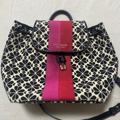 kate spade スペードフラワーの画像
