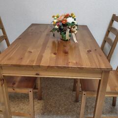 IKEA HÄGERNÄS ヘーゲルネス テーブル&チェア4脚の画像