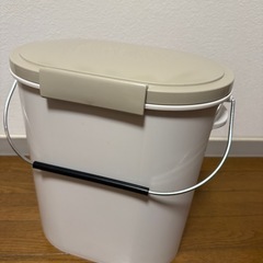 11L 匂わない蓋付きゴミ箱の画像