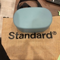 弁当箱と弁当箱入れの画像