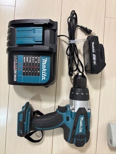 マキタ　ドリルドライバー　充電器　バッテリー