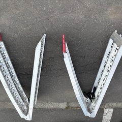 四輪　バイクなど　ラダー