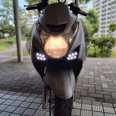 ヤマハ　マジェスティＳ１５５　マットチタン色の画像