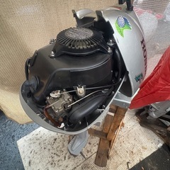 ホンダ2馬力船外機の画像