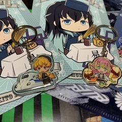 鬼滅の刃　善逸&蜜璃のキーホルダーおまけ付きの画像