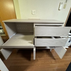 超美品‼️食器棚の画像
