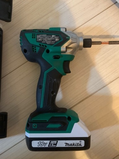 インパクトドライバー18v